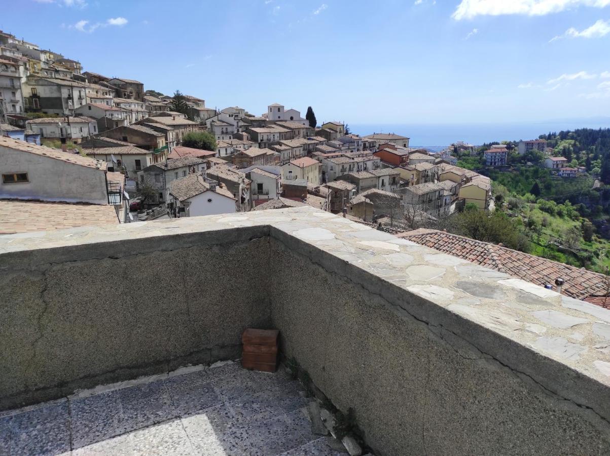 Bed and Breakfast Antica Dimora Palazzo Rovitti à Cerchiara di Calabria Extérieur photo